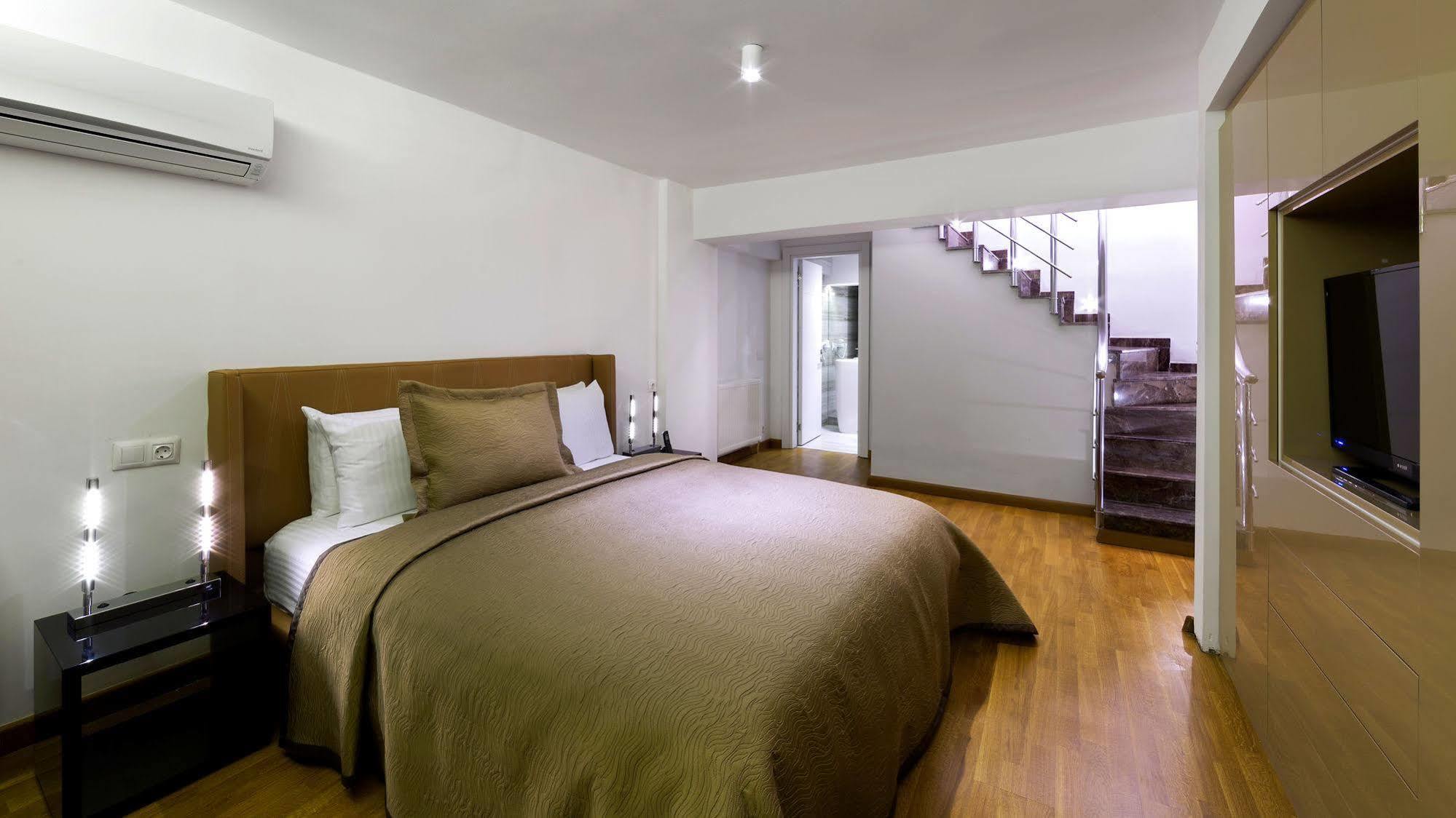 The Place Suites By Cey Istanbul Bagian luar foto